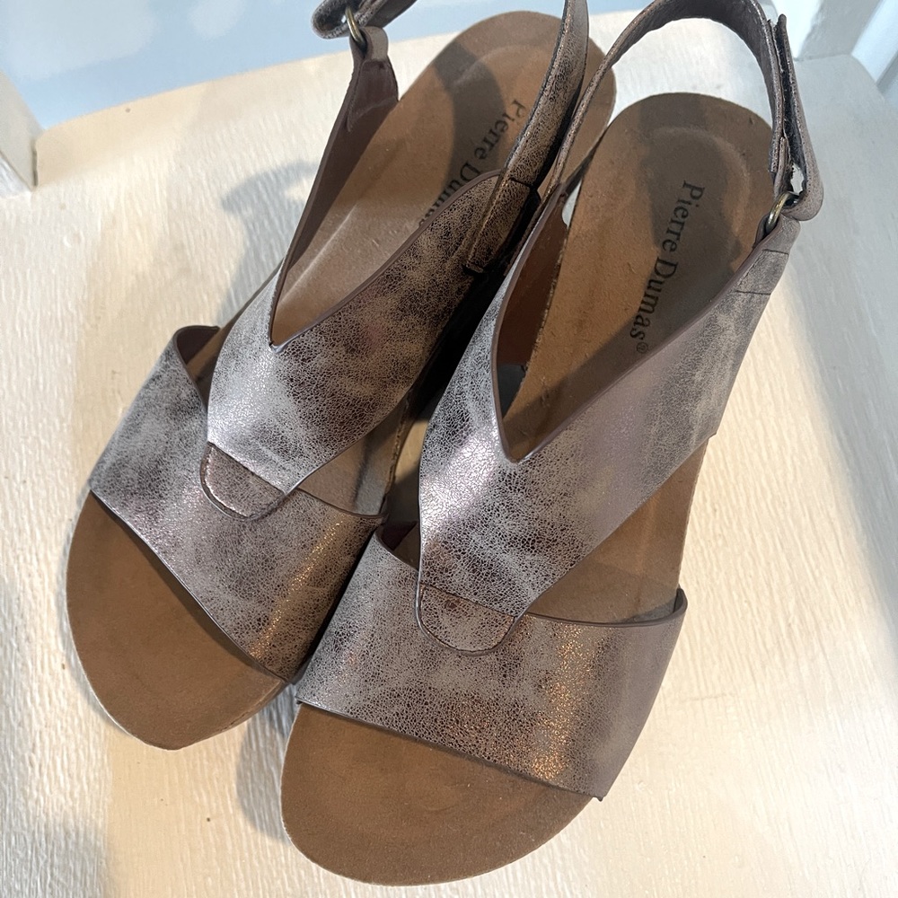 Pierre Dumas Bronze Wedge Sandals Size 11 (fits like a 10)